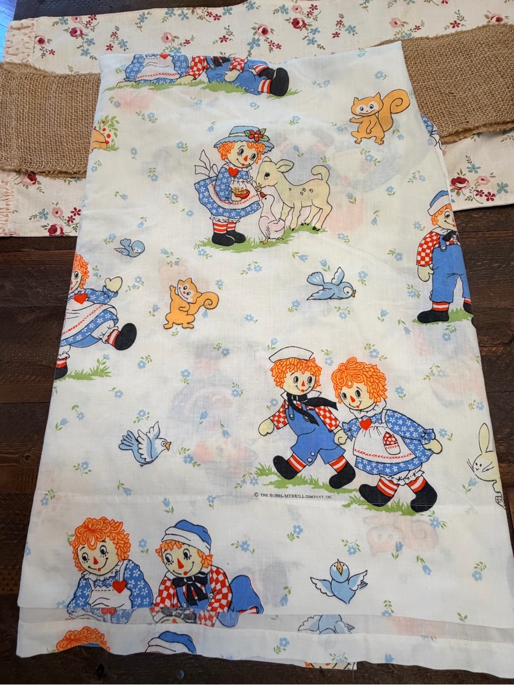 Vintage Raggedy Ann And Andy Flat Sheet Twin. Reto Clean sewing projects 1980s - Picture 3 of 7